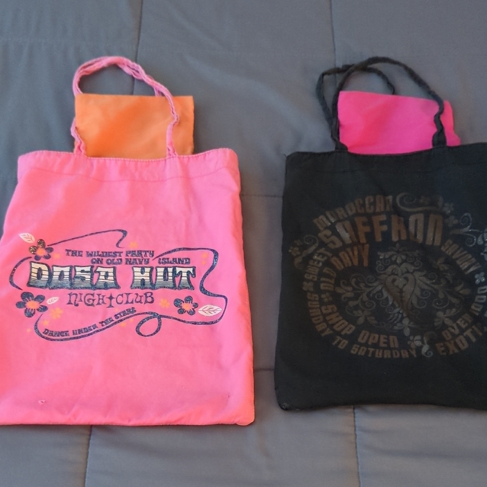 Vintage Pink and Black Tote Bags